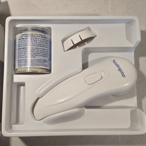 Neutrogena Microdermabrasion System Kit with 12 Rejuvenating Puffs - OPEN BOX - Picture 6 of 10
